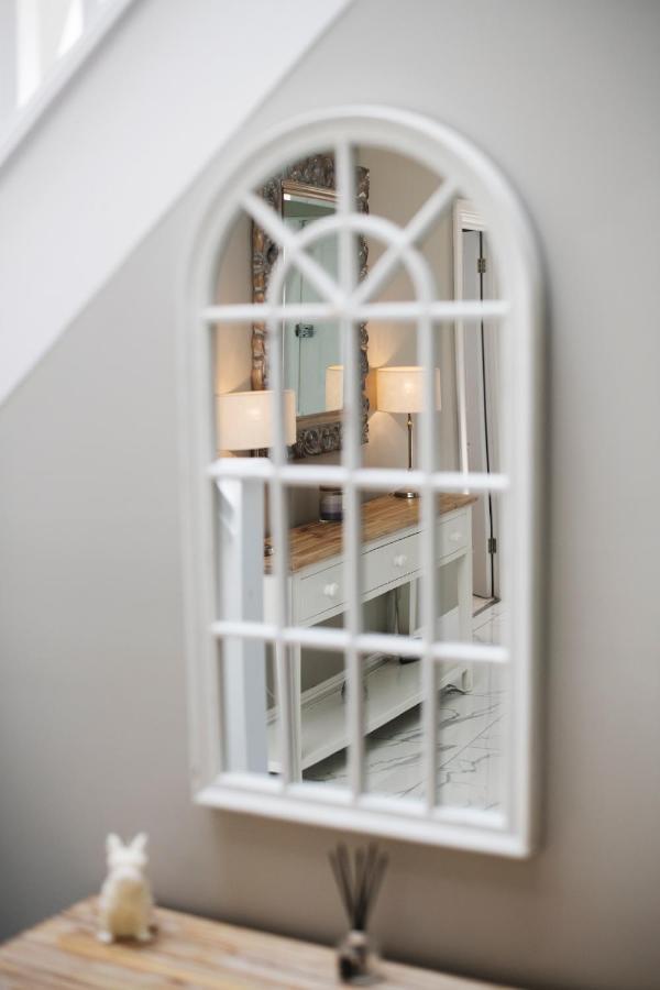 Large Country House - Hot Tub - Pool Table - Bbq - 5 Bedrooms - Log Burner Three Legged Cross Bagian luar foto